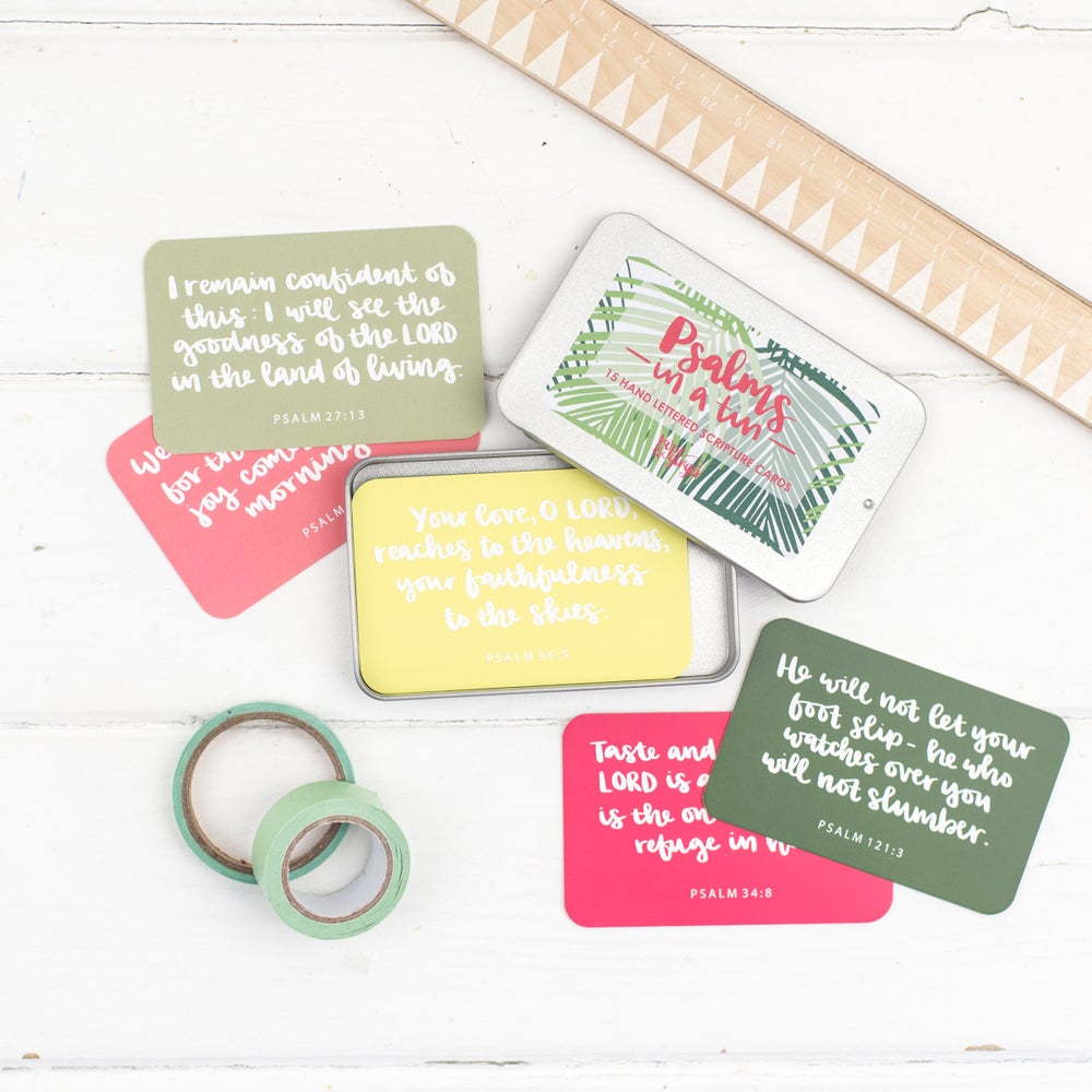 15 85x55mm hand lettered scripture cards in pinks and greens with verses from the psalms in a lovely slide-top tin