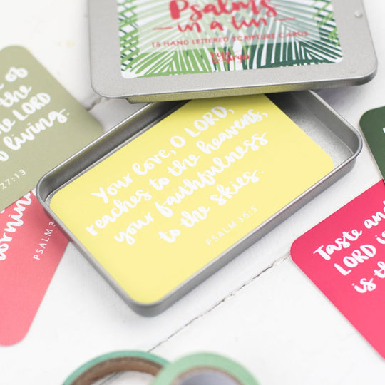 15 85x55mm hand lettered scripture cards in pinks and greens with verses from the psalms in a lovely slide-top tin